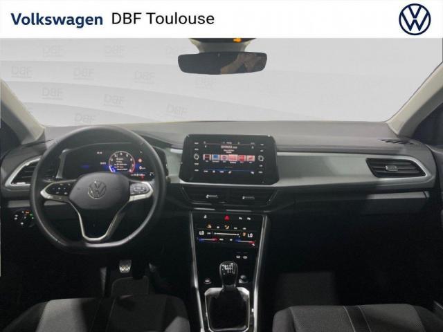 Volkswagen T-Roc image 9