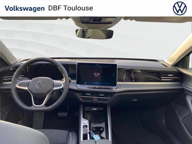 Volkswagen Passat image 7