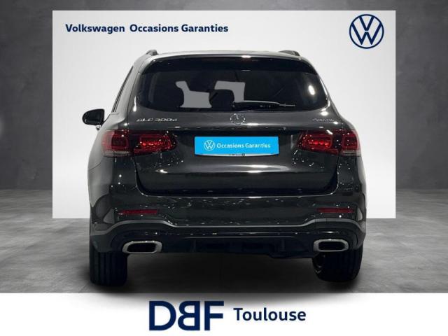 Mercedes Benz Glc image 9