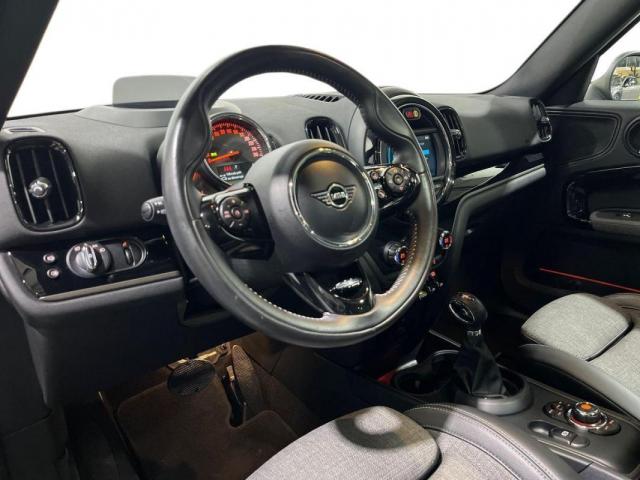 Mini Countryman image 8