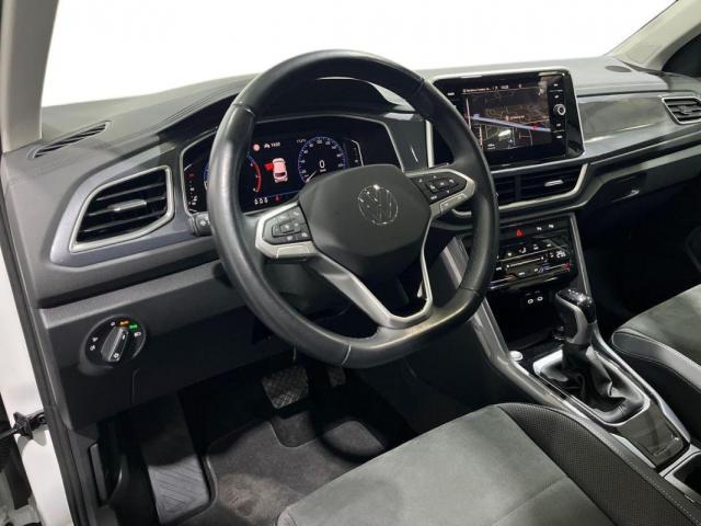 Volkswagen T-Roc image 5