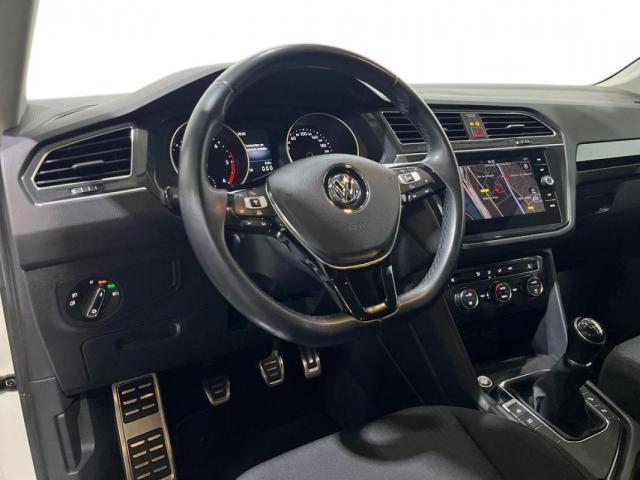 Volkswagen Tiguan image 9