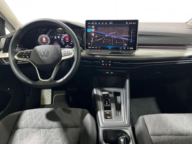Volkswagen Golf image 6