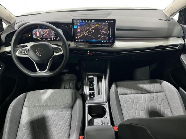 Volkswagen Golf Sw image 9