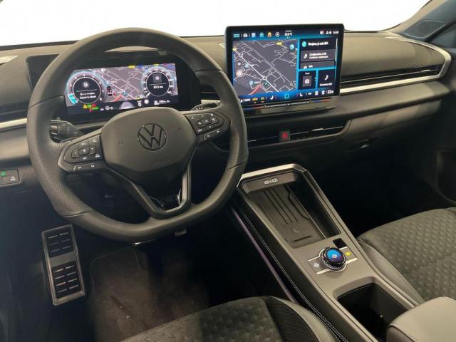 Volkswagen T-Roc image 1