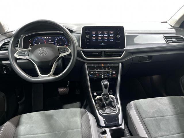Volkswagen T-Roc image 6
