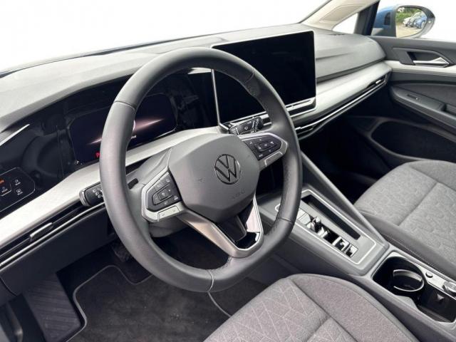 Volkswagen Golf image 9