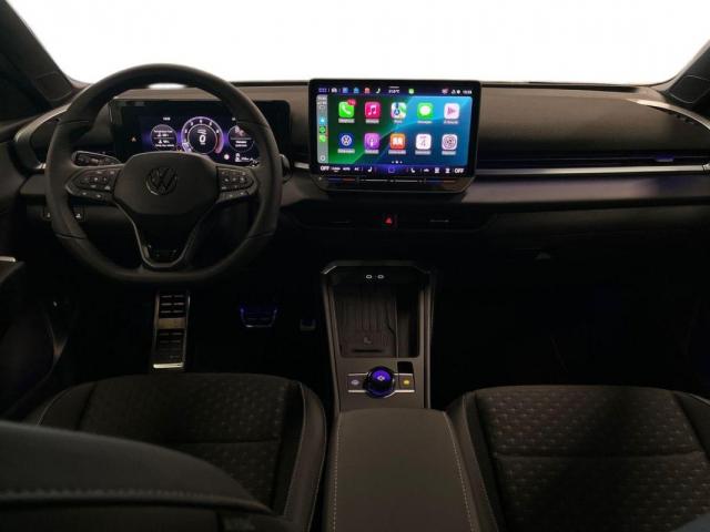 Volkswagen T-Roc image 2