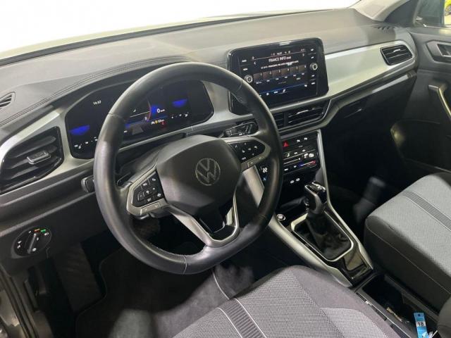 Volkswagen T-Roc image 8