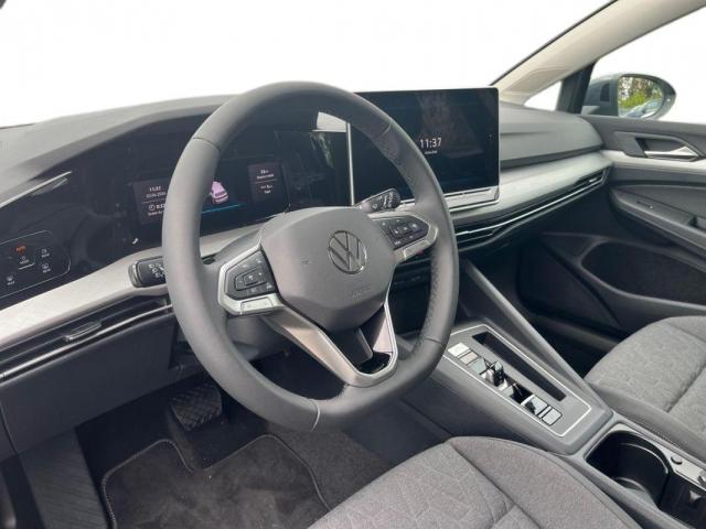 Volkswagen Golf image 1