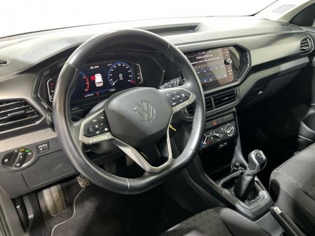 Volkswagen T-Cross image 2