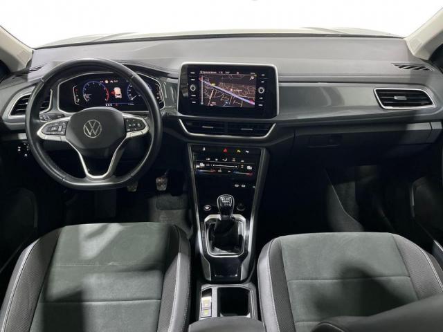 Volkswagen T-Roc image 8
