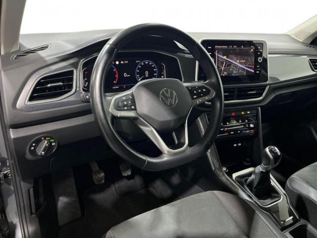 Volkswagen T-Roc image 9