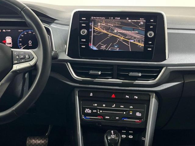 Volkswagen T-Roc image 2