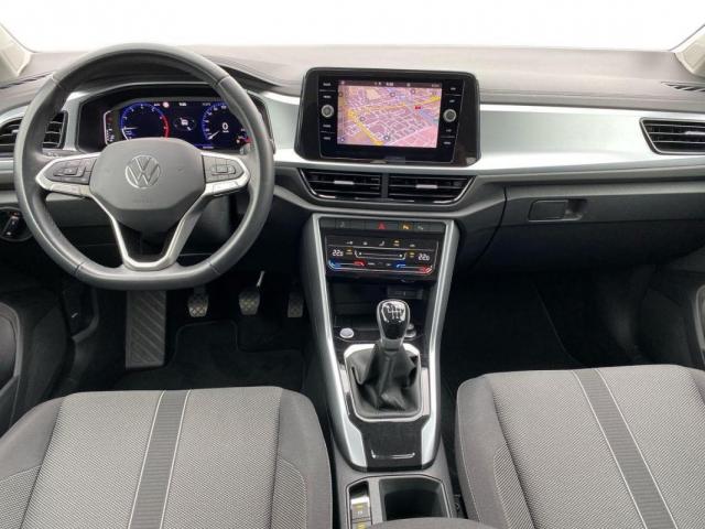 Volkswagen T-Roc image 2