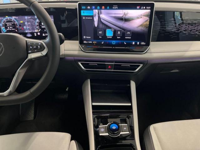 Volkswagen Tiguan image 9