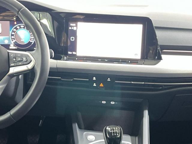 Volkswagen Golf image 2