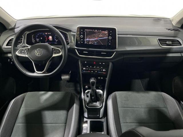 Volkswagen T-Roc image 9