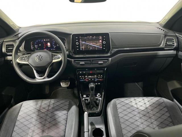 Volkswagen T-Cross image 2