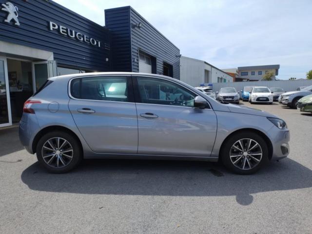 Peugeot 308 image 8