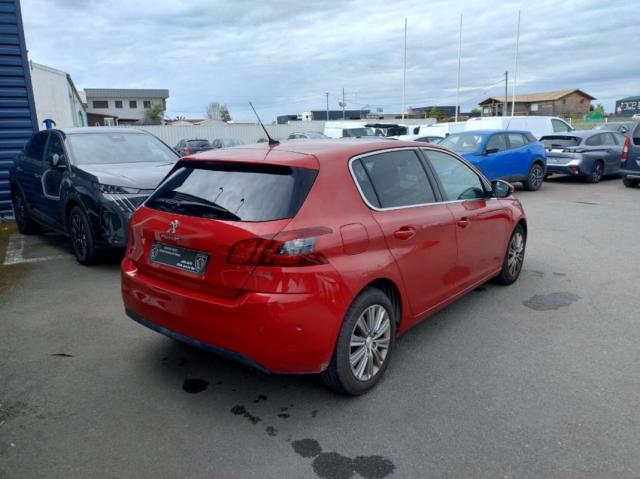 Peugeot 308 image 8