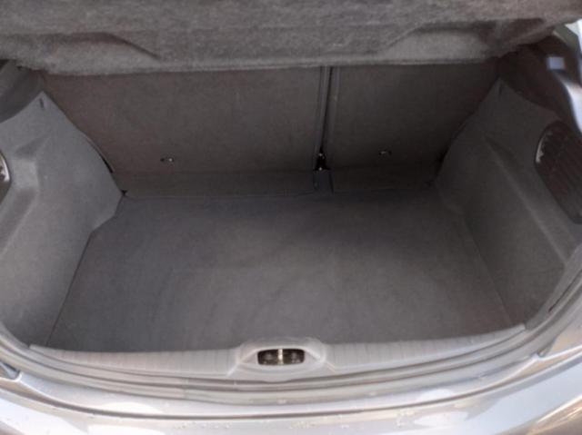 Peugeot 208 image 4