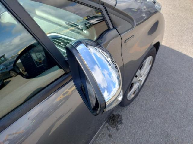 Peugeot 208 image 2