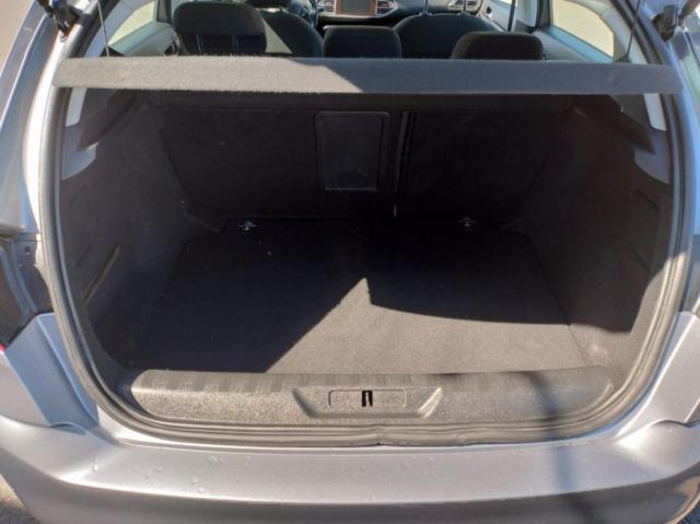 Peugeot 308 image 2