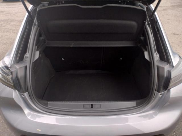 Peugeot 208 image 7