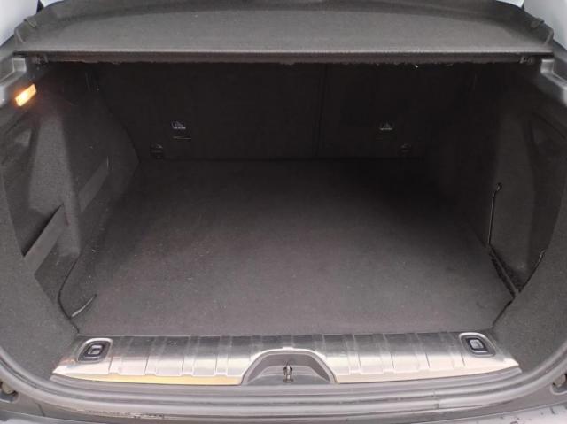 Peugeot 2008 image 3