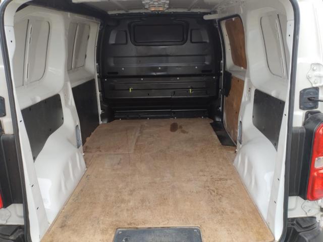 Peugeot Expert image 2