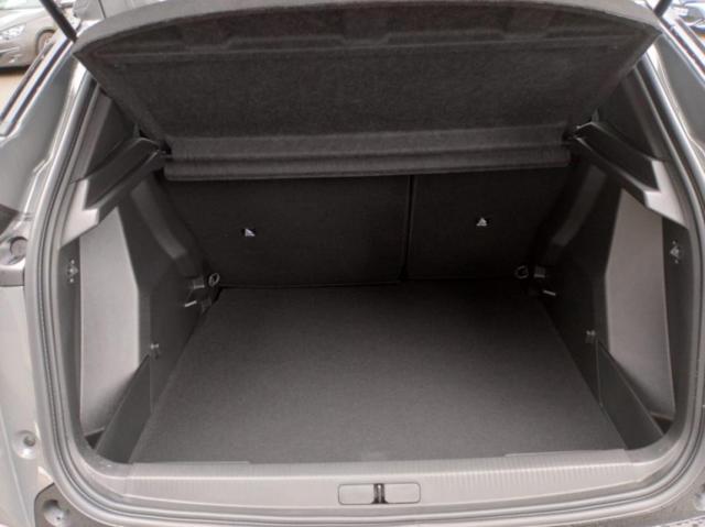 Peugeot 2008 image 9