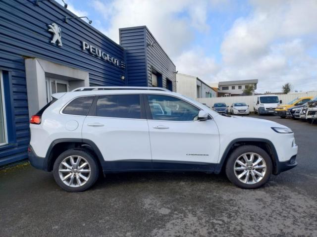 Jeep Cherokee image 8