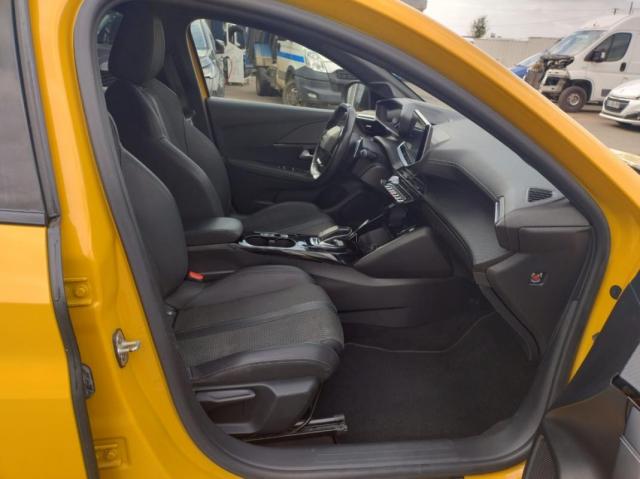 Peugeot 208 image 6