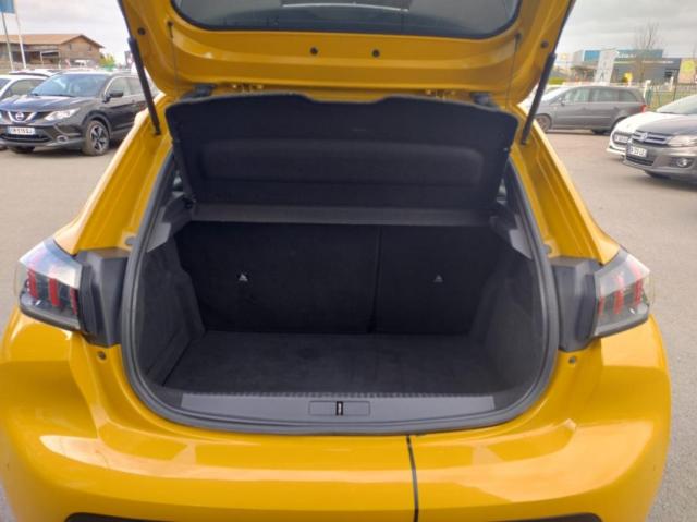 Peugeot 208 image 7