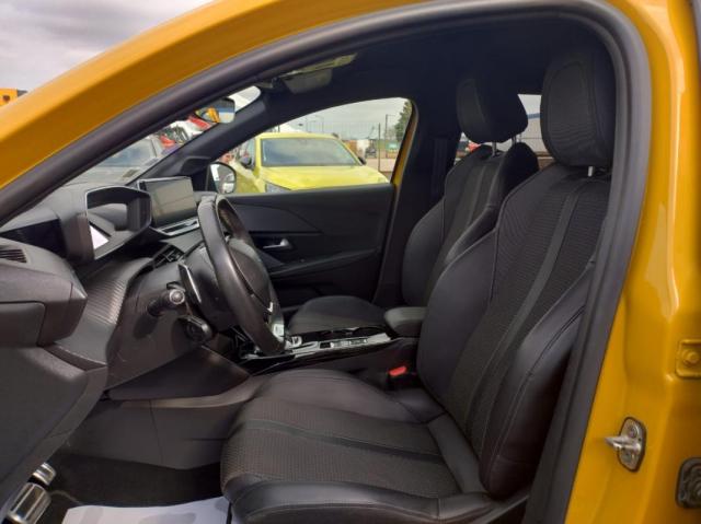Peugeot 208 image 1