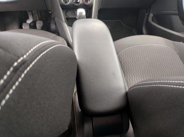 Peugeot 208 image 6