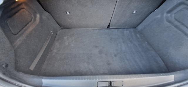 Peugeot 208 image 6