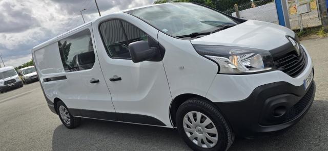 Renault Trafic image 9