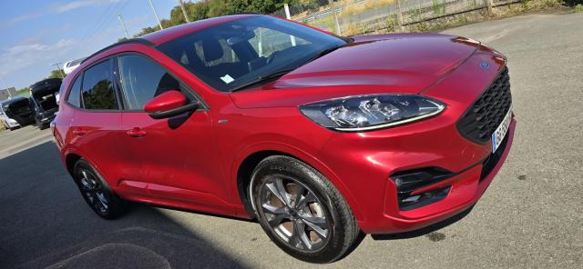 Ford Kuga image 3