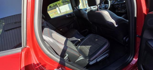 Ford Kuga image 9