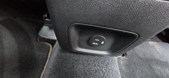 Ford Kuga image 1