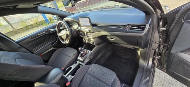 Ford Focus image 7