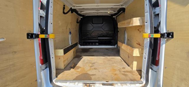 Ford Transit Custom image 2