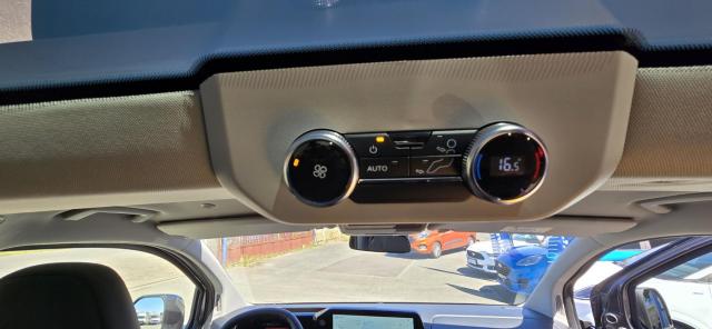 Ford Tourneo image 8