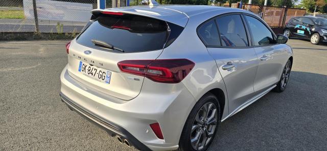 Ford Focus image 4