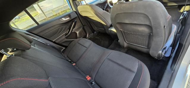 Ford Focus image 7