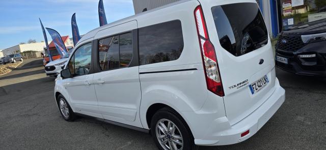 Ford Grand Tourneo Connect image 5