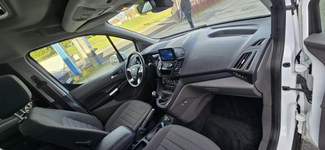 Ford Grand Tourneo Connect image 9