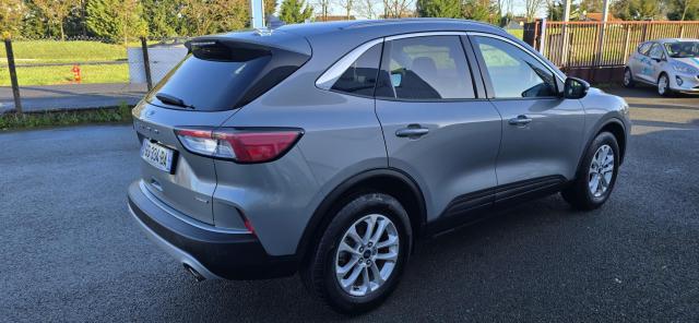 Ford Kuga image 2